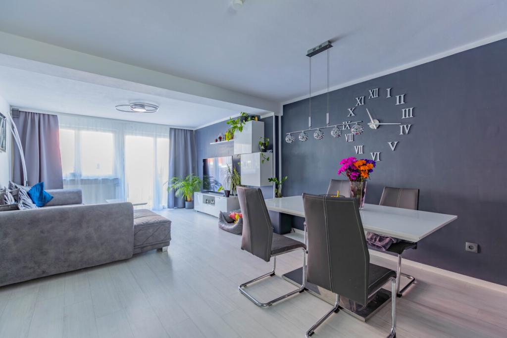 Wohn- und Esszimmer