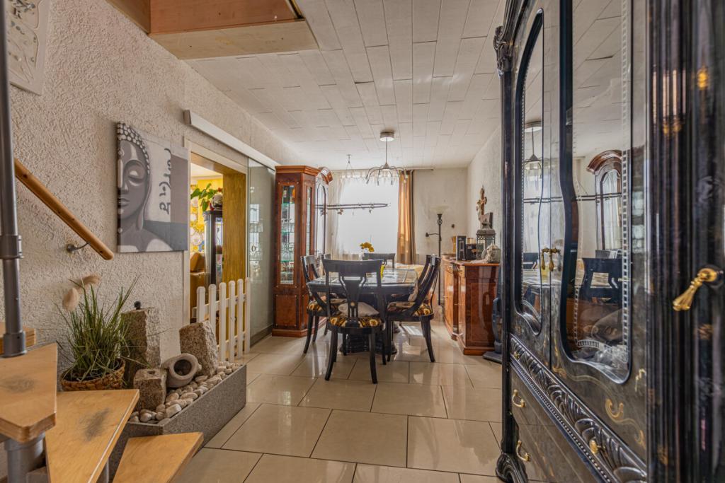 Wohnhaus Esszimmer EG