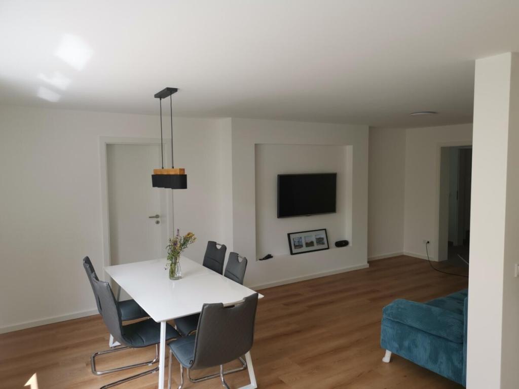 Ruhige, moderne, vollmöblierte 2-Zimmer Wohnung in Heimsheim, nah an der A8 - Photo 4