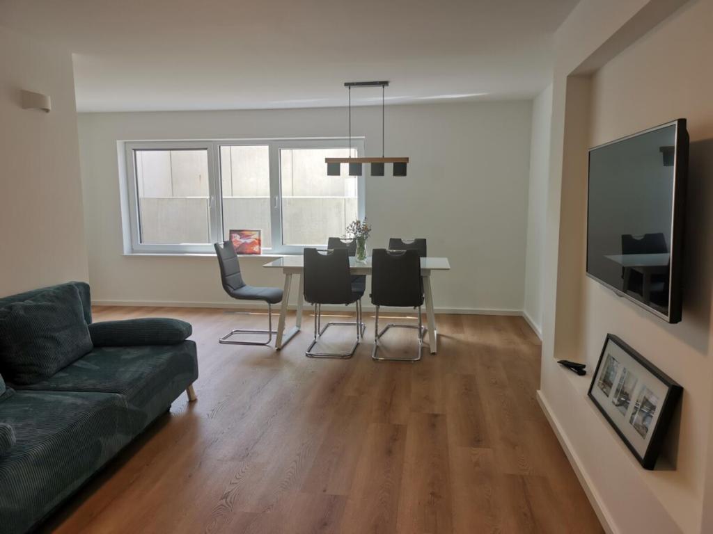 Ruhige, moderne, vollmöblierte 2-Zimmer Wohnung in Heimsheim, nah an der A8 - Photo 3