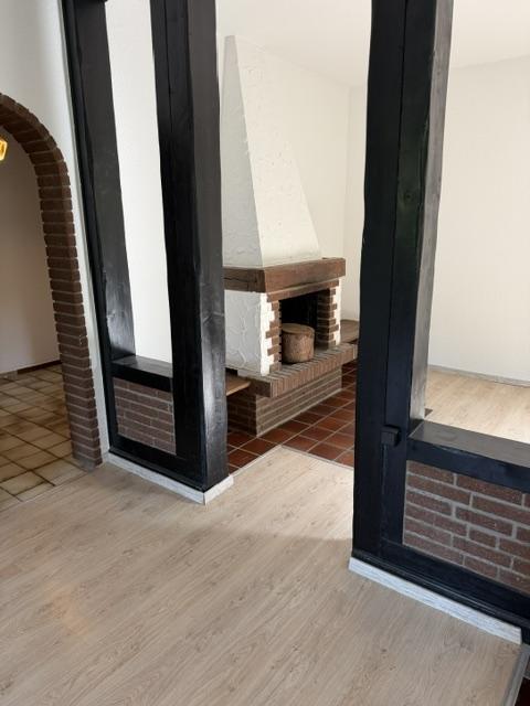 Stilvolles Wohnen auf ca. 130 m² im begehrten Göttinger Ostviertel – mit Kaminzimmer und Gartenzugang - Photo 1