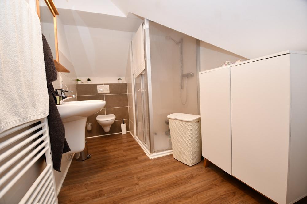 Gemütliche und charmante Singlewohnung mit Garage zwischen Bösel und Friesoythe - Foto 1