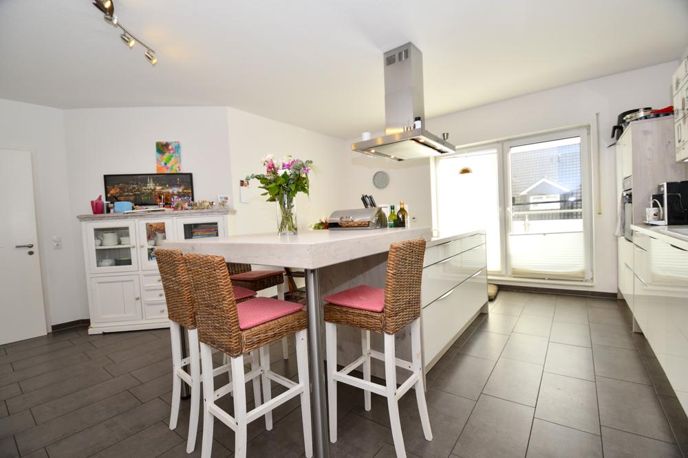 Ein Wohntraum über den Dächern der Stadt Friesoythe - Exclusives Penthouse mit Einbauküche und Sauna - Photo 5