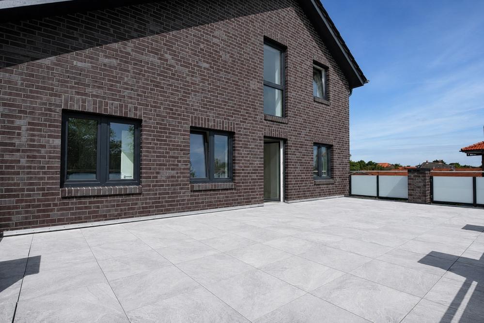 Erstbezug - Neubauwohnung mit Einbauküche, Dachterrasse mit Markise und PKW-Stellplatz in Altenoythe - Foto 4