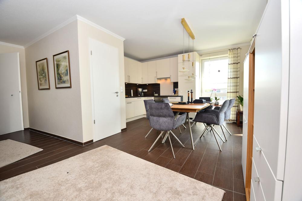 Modernes Wohnen mit Komfort - Attraktive Mietwohnung mit Balkon und Einbauküche in der Stadt Friesoythe - Photo 3