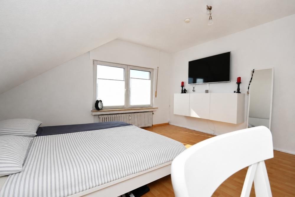 Gemütliche Dachgeschosswohnung mit Balkon in schöner Wohnlage in der Gemeinde Barßel - Foto 5