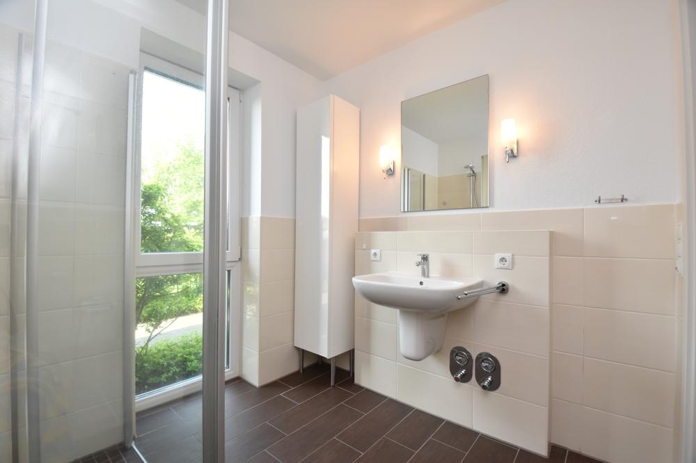 Schicke, moderne Erdgeschosswohnung mit Einbauküche und Terrasse in Friesoythe - Foto 4