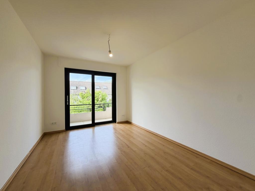 Attraktiv geschnittene und helle 3-Zimmer-Wohnung mit guter Ausstattung in ruhigem Wohngebiet - Foto 1