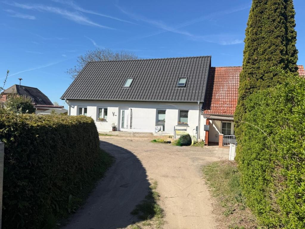 HORN IMMOBILIEN++ Wulkenzin bei Neubrandenburg, schönes Einfamilienhaus Baujahr 2021 -Mietangebot- - Foto 3