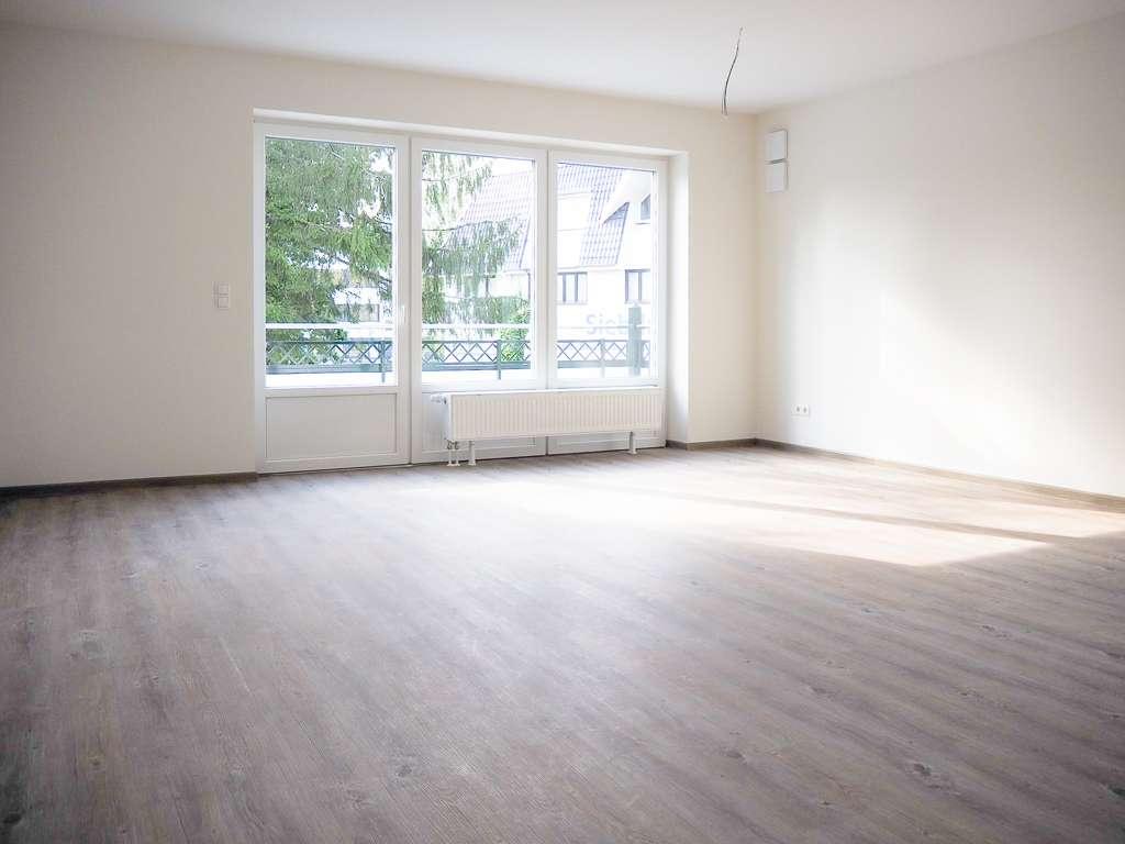 ZENTRALE LAGE: Barrierearme 3-Zimmer Wohnung mit Balkon und 2 Bädern - Foto 1