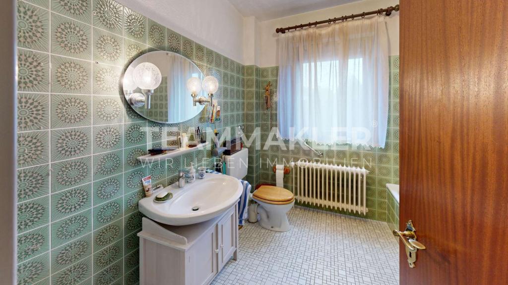 Badezimmer EG