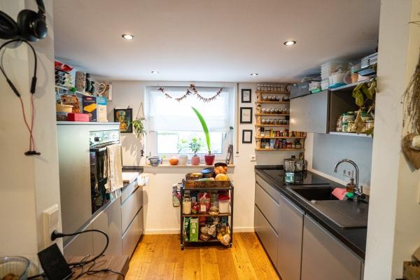 Großzügige Erdgeschosswohnung mit gepflegtem Flair und Raum zum Entspannen - Photo 4