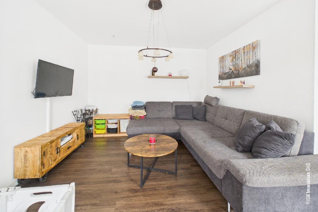 Wohnzimmer möbliert