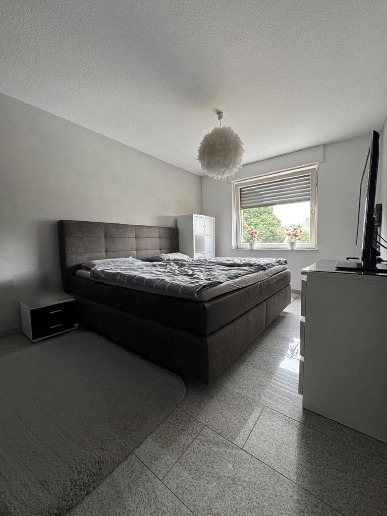 Schlafzimmer 1.jpg