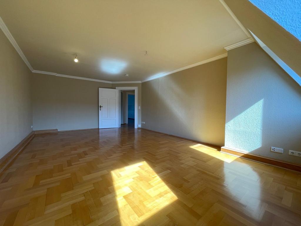 **3-R-Dachgeschoßwohnung mit Massivparkett in Gründerzeithaus - TOP-Innenstadtlage ** - Photo 1