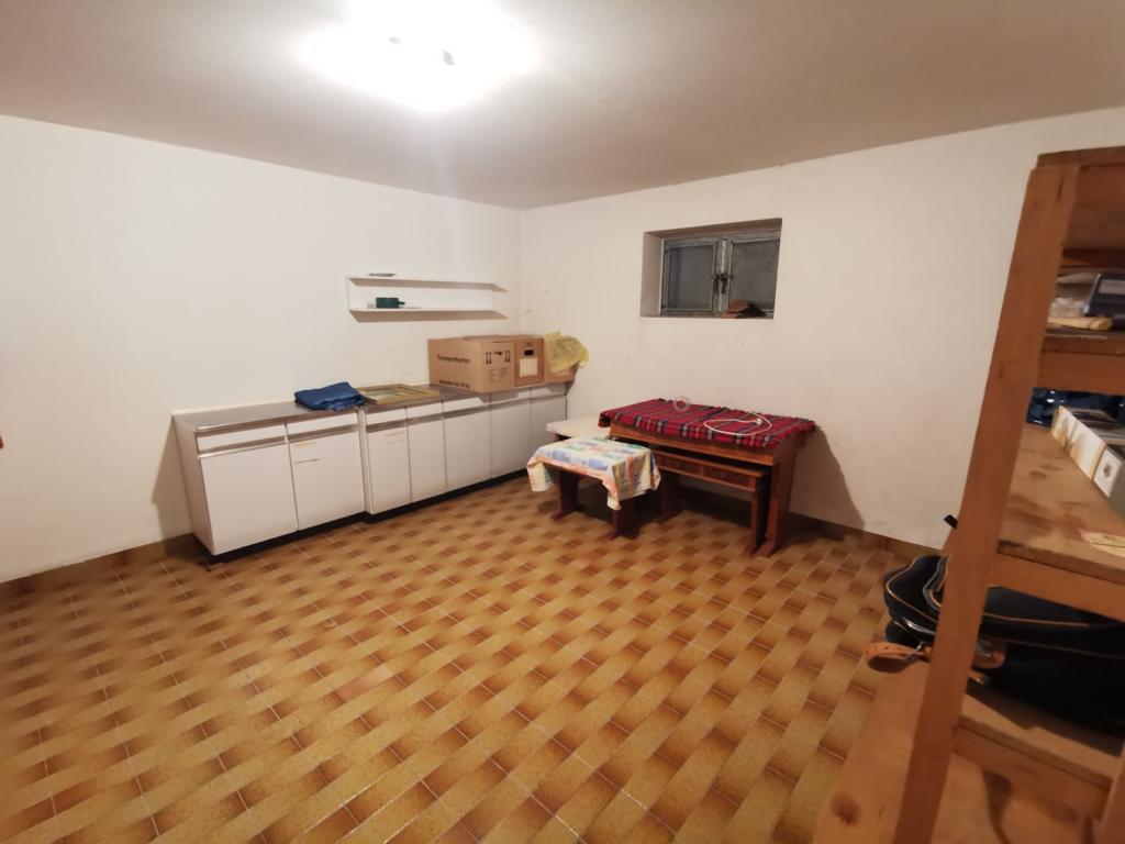 Großer Kellerraum