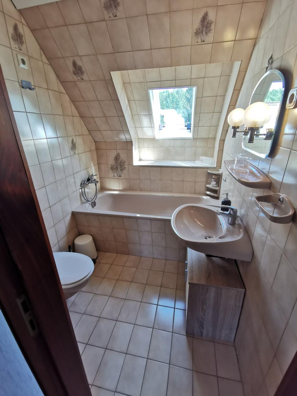 Bad Dachgeschoss