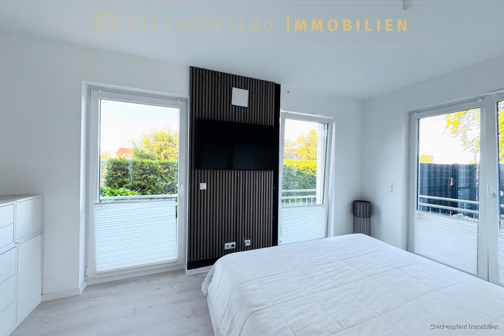 Straßenseitiges Schlafzimmer