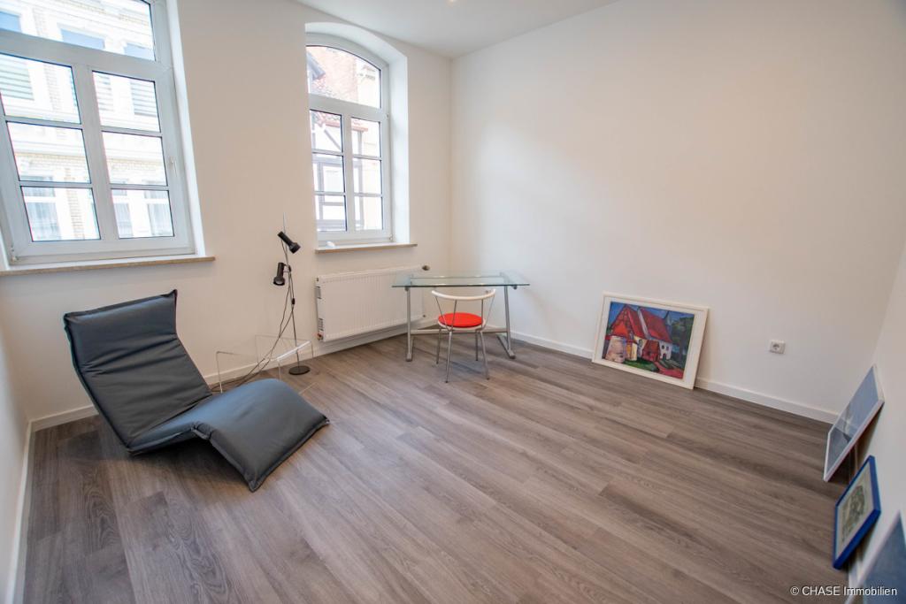 Luxuriöse Etagenwohnung in bester Lage - Großflächig und Kernsaniert in der Hamelner Innenstad! - Photo 3