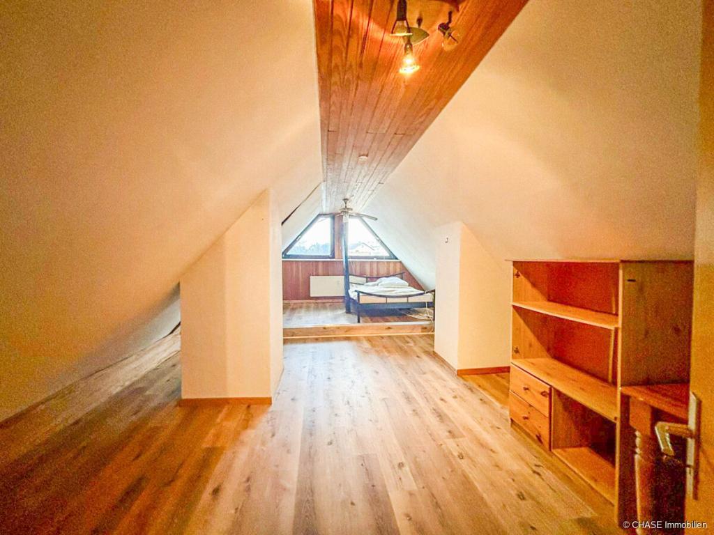 Dachgeschoss-/Monteurwohnung auf dem Hagen ohne Küche - Ruhiges Wohnen bei Bad Pyrmont! - Photo 3