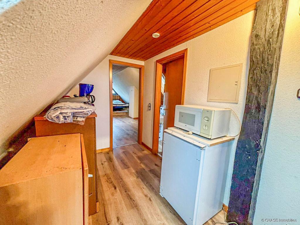 Dachgeschoss-/Monteurwohnung auf dem Hagen ohne Küche - Ruhiges Wohnen bei Bad Pyrmont! - Photo 5