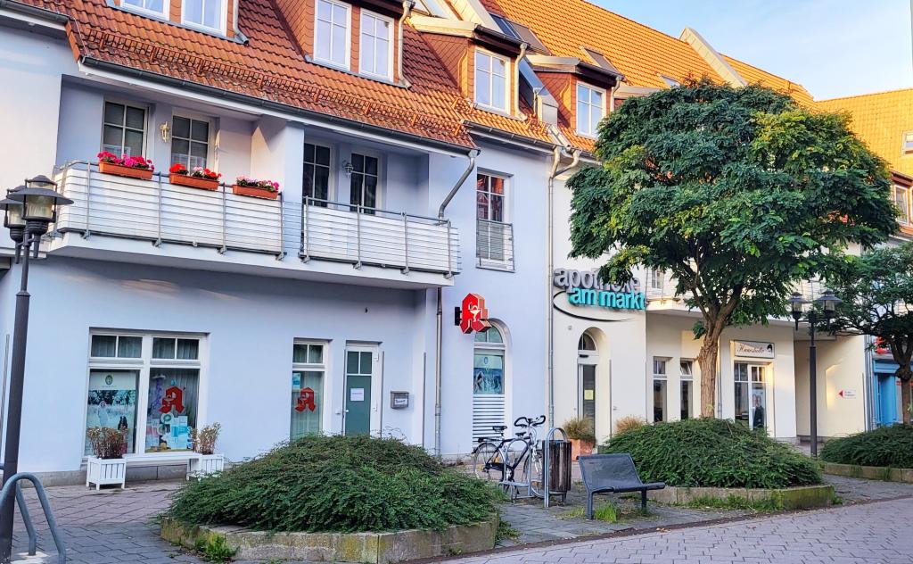 Ladenansicht von links
