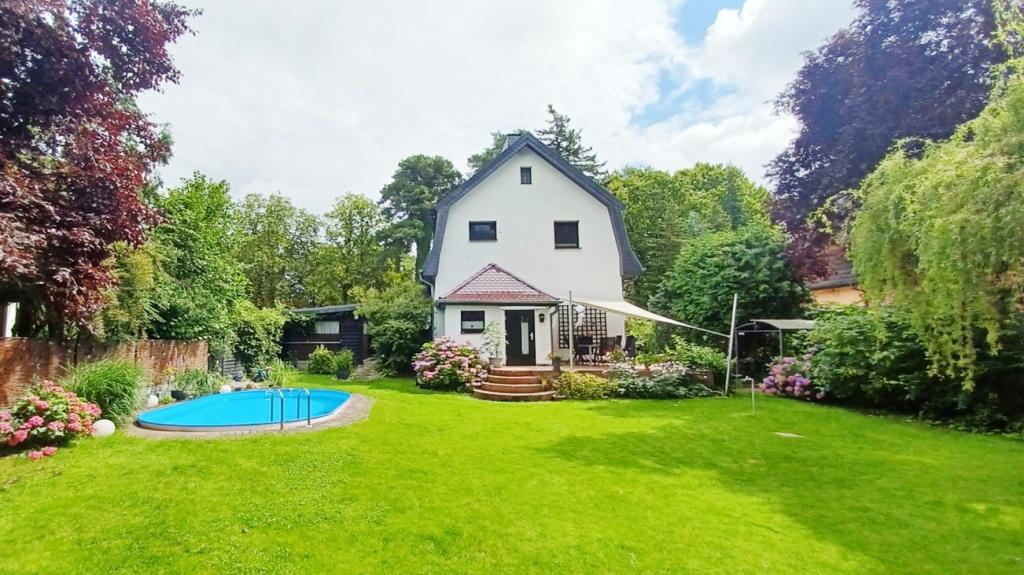 Ansicht Haus vom Garten gross
