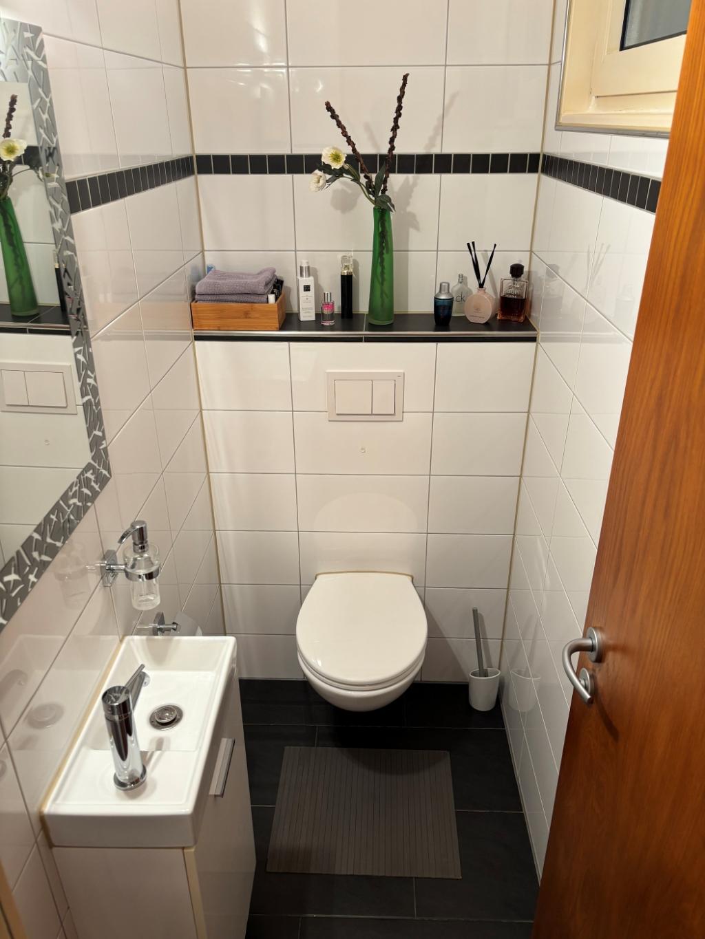 11 OG2 Gäste-WC