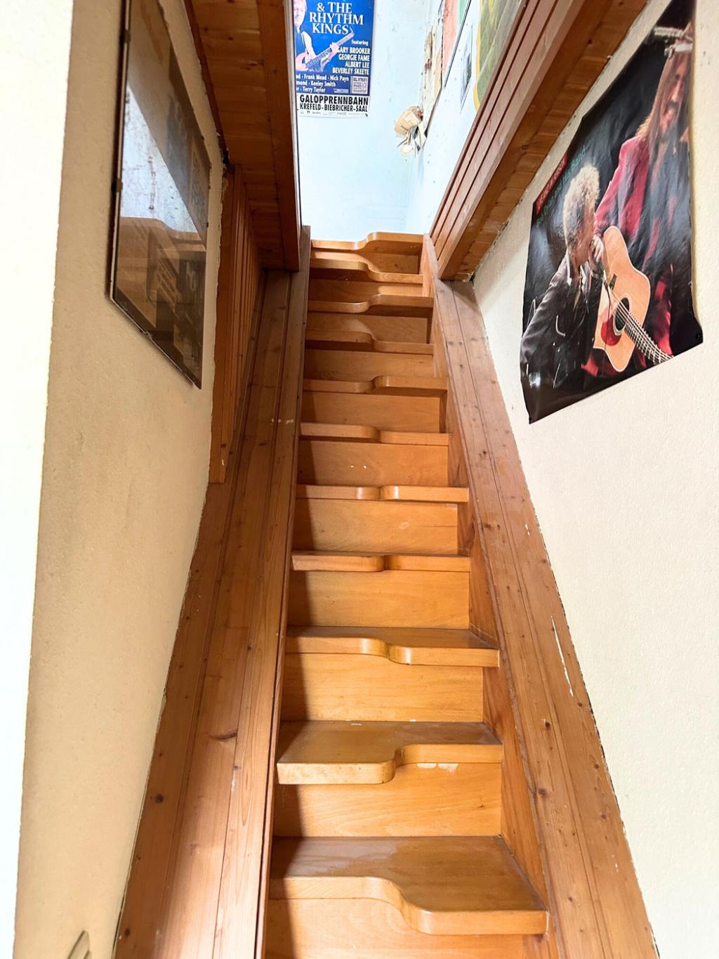 Raumspartreppe zum