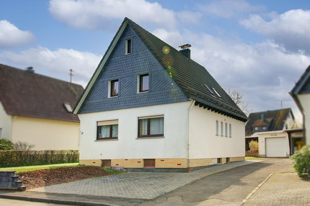 Straßenansicht