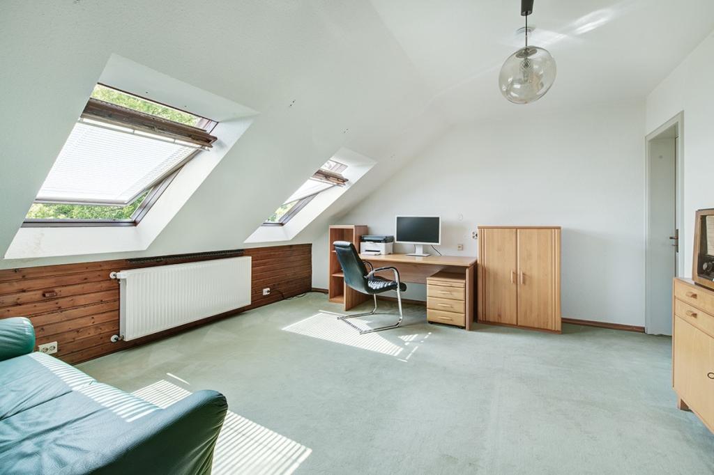 Schlafzimmer DG