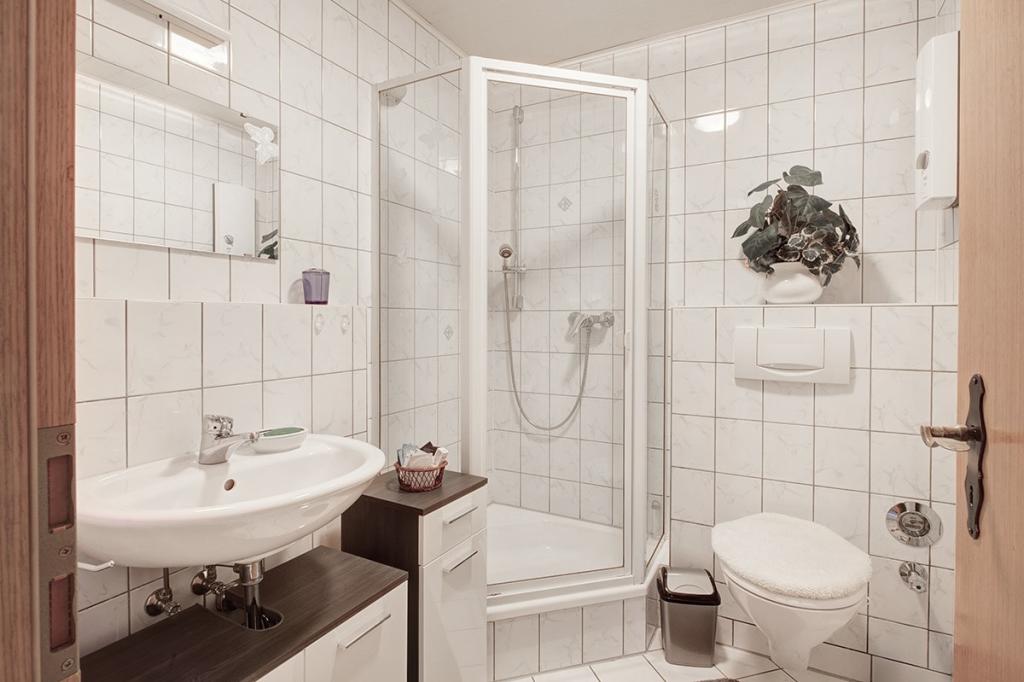 Duschbad Wohnung Untergeschoss
