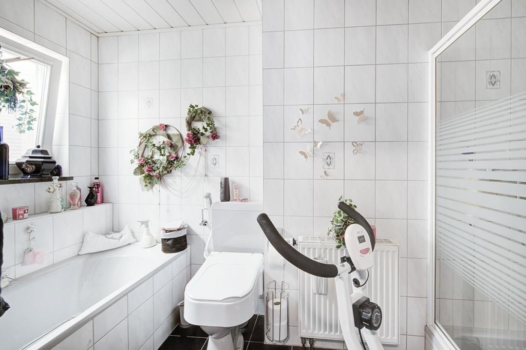 Badezimmer Wohnung Erdgeschoss