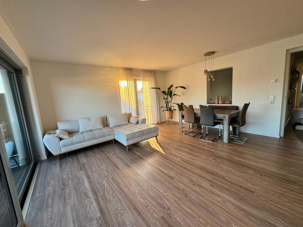 Moderne und attraktive 3 Zimmer-Stadtwohnung - Photo 2