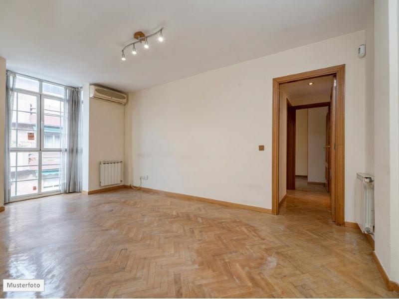 3-Zimmer-Wohnung und Balkon