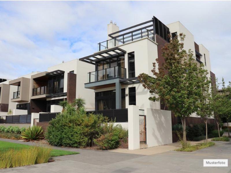 Immobilie in Gaggenau - Zweifamilienhaus in 76571 Gaggenau, Schillerstr. - Bild 0