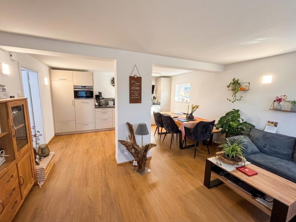 Traumhafte, neuwertige 2-Zimmer Souterrain-Wohnung mit eigener Süd-Terrasse in ruhiger Dorfrandlage - Photo 2
