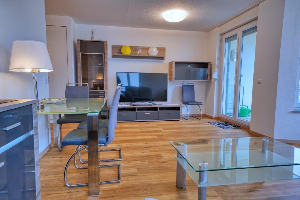 3 Zimmerwohnung möbliert und klimatisiert in Top Lage Oberursel - Foto 2