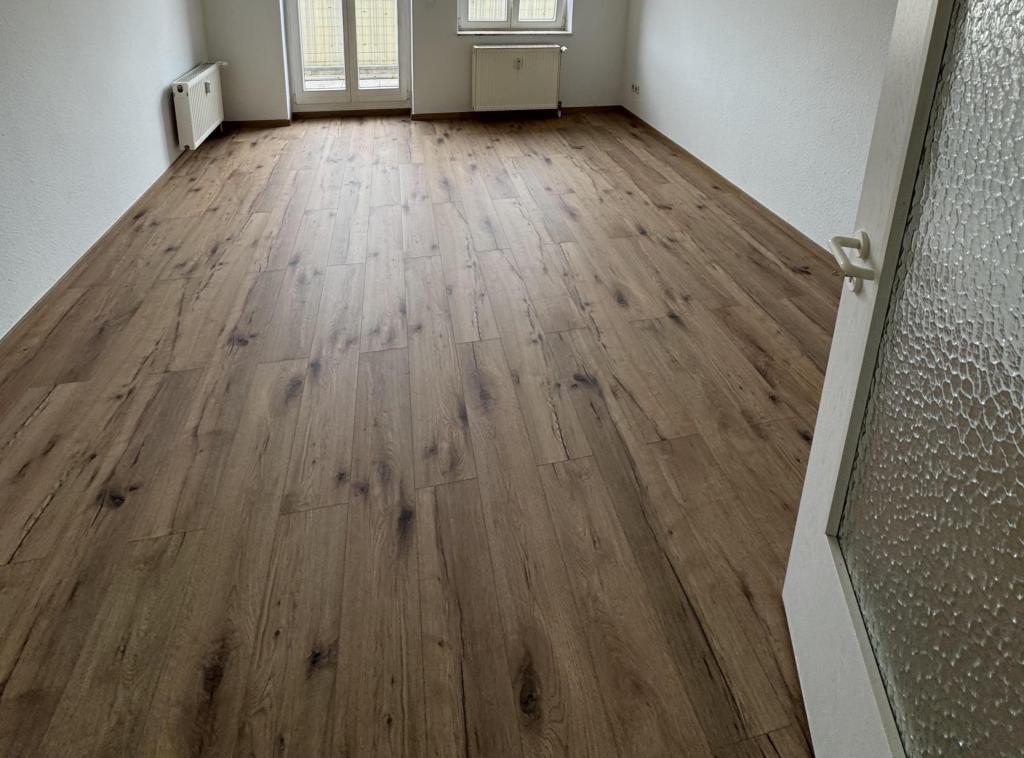 Sehr schöne 4-R-Wohnung in MD-Stadtfeld -Ost im EG.ca.94m² zu vermieten ! - Foto 2