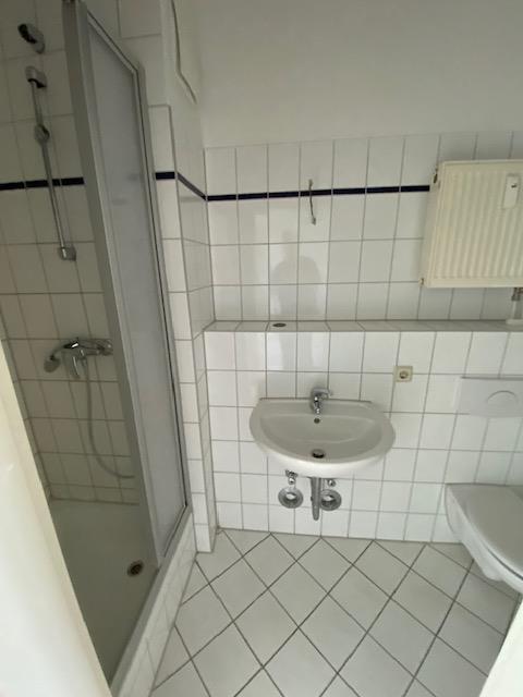 Helle freundliche 2-R-Whg.Magdeburg- Sudenburg im 2.OG ca.32m2 mit EBK. zu vermieten ! - Photo 1