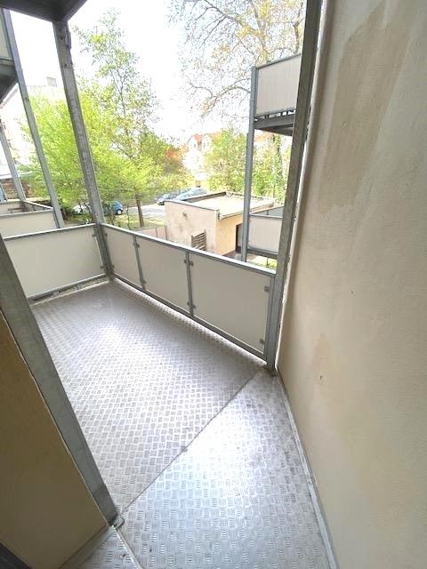 Preiswerte schöne 3-R-Wohnung in MD.-Sudenburg im 3.OG mit Balkon. EBK.ca.62 m² zu vermieten . - Foto 3