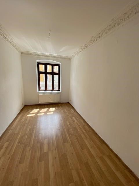 Preiswerte schöne 3-R-Wohnung in MD.-Sudenburg im 3.OG mit Balkon. EBK.ca.62 m² zu vermieten . - Foto 1