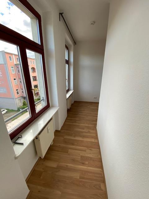 Freundliche helle 2-R-Wohnung in MD-Stadtfeld -Ost ca 46m² im 3.OG mit EBK. zu vermieten ! - Photo 4