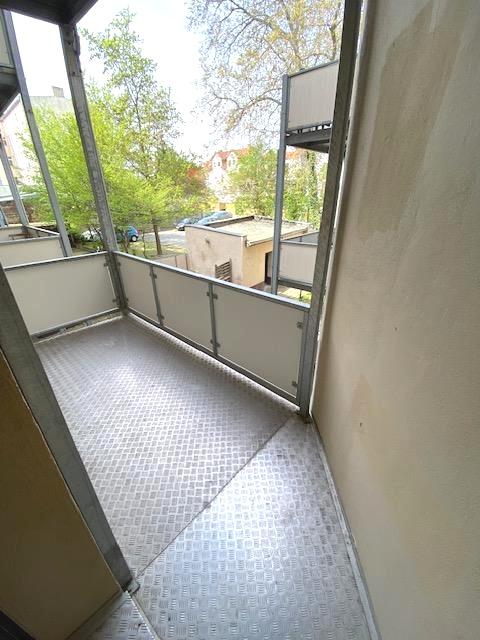 Preiswerte 3-R-Wohnung in MD-Sudenburg im 1.OG ca.62m² mit BLK. zu vermieten. - Photo 2