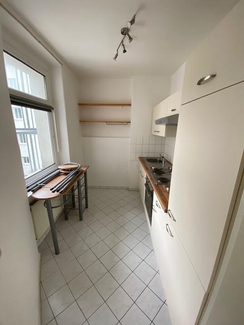 Preiswerte 3-R-Whg. Altbau im 2.OG ca.73 m²; in Magdeburg- Stadtfeld -Ost zu vermieten. - Photo 3