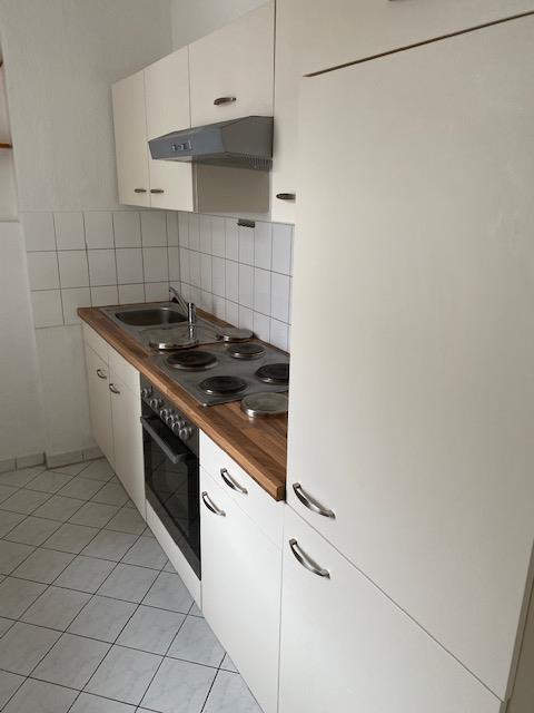 Preiswerte 3-R-Whg. Altbau im 2.OG ca.73 m²; in Magdeburg- Stadtfeld -Ost zu vermieten. - Photo 2