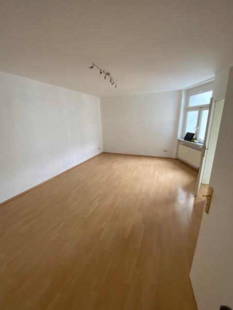 Preiswerte 3-R-Whg. Altbau im 2.OG ca.73 m²; in Magdeburg- Stadtfeld -Ost zu vermieten. - Photo 1