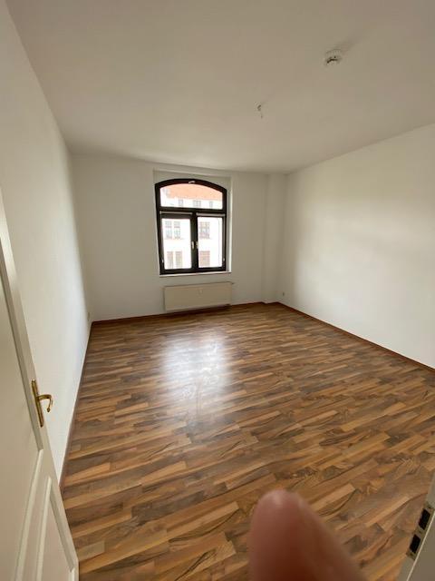 Schöne sonnige 4-R-Wohnung in MD-Alte -Neustadt ca.105m2 BLK zu. vermieten. - Photo 2
