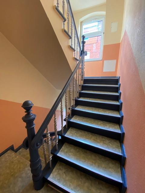 WG taugliche 2-R-Wohnung in MD-Sudenburg san. Altbau; im 2.OG 43² mit EBK .zu vermieten . - Foto 1