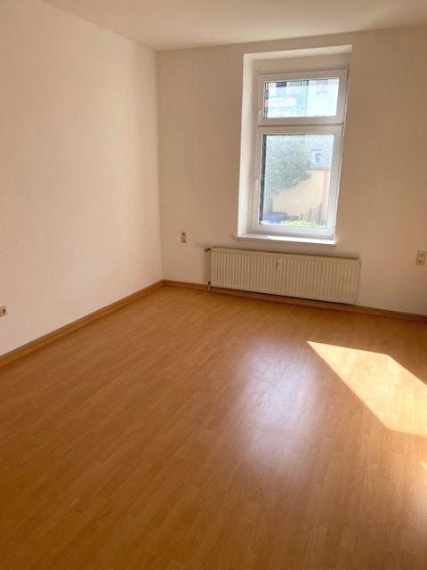 Helle sonnige 4-R-Wohnung san. Altbau:im EG.104 m² in MD.Stadtfeld-Ost zu vermieten! - Foto 2